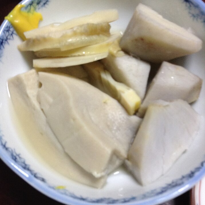 里芋と筍と高野豆腐の白だし煮